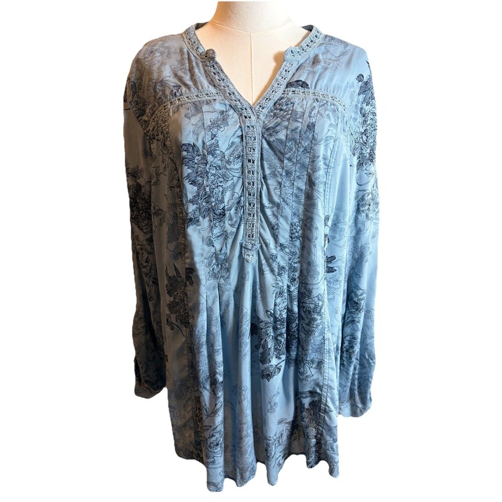 Women’s XL Blue/Black Floral Lace Crochet V -Neck Tunic Blouse Oversized